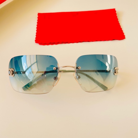 LIKE NEW🦋 RARE CHANEL BLUE RIMLESS CRYSTAL CC SUNGLASSES 4017-D - Picture 2 of 16